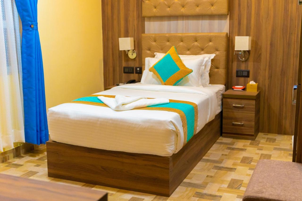 Grand Yak Boutique Hotel Kathmandu Exteriör bild